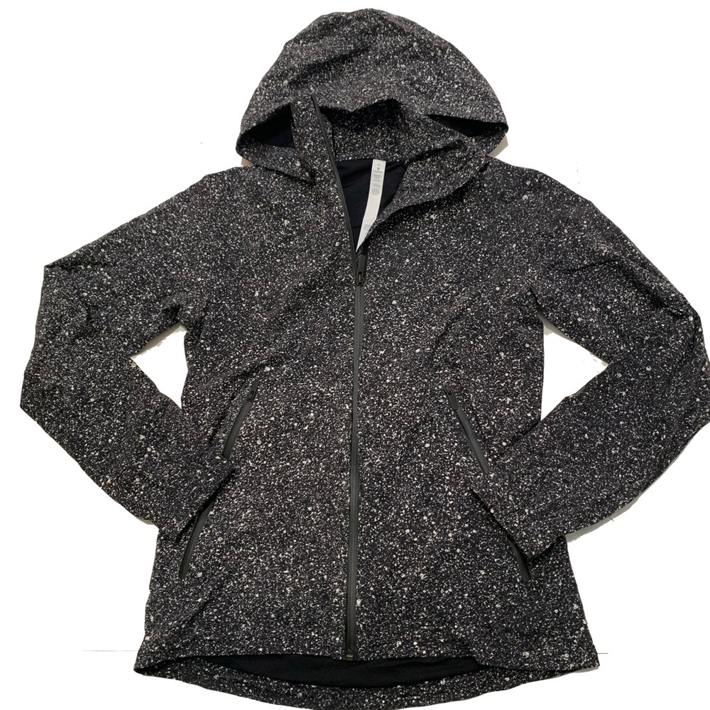 6 / Lululemon Here To Move jacket